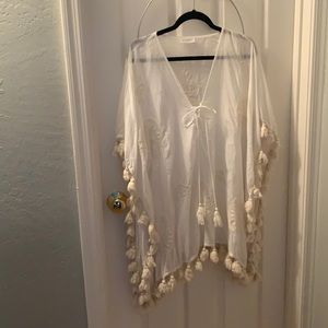 Cream Flowy Top | Size M